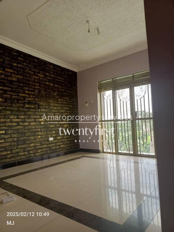 House on Quick Sale – After Buloba Town, Mityana Rd
