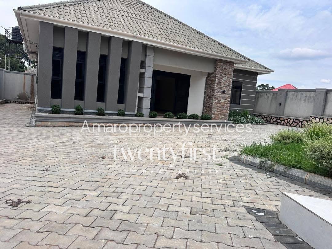 🏡 House for Sale – Nkumba, Entebbe Road